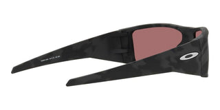 Oakley HELIOSTAT OO 9231 men Black Geometric Sunglasses