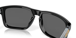 Oakley Lifestyle Holbrook Oo 9102 Men Black Geometric Sunglasses