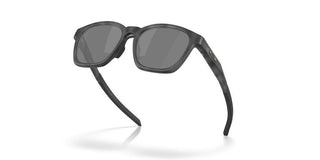 Oakley Shackle Oo 9507d  Unisex Black Squared Sunglasses